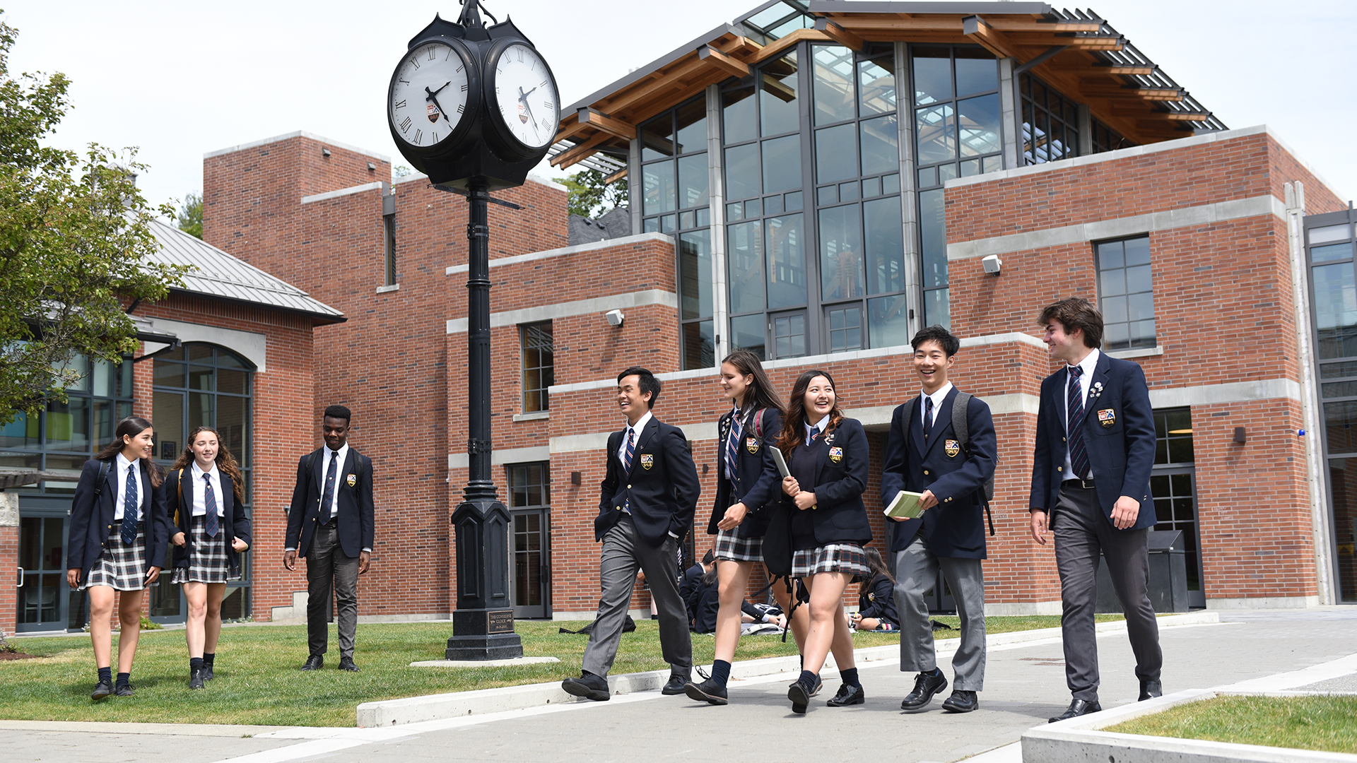 St. Michaels University School