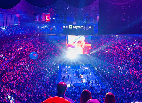 【4】アメリカ１の大学バスケットボールチームの試合観戦